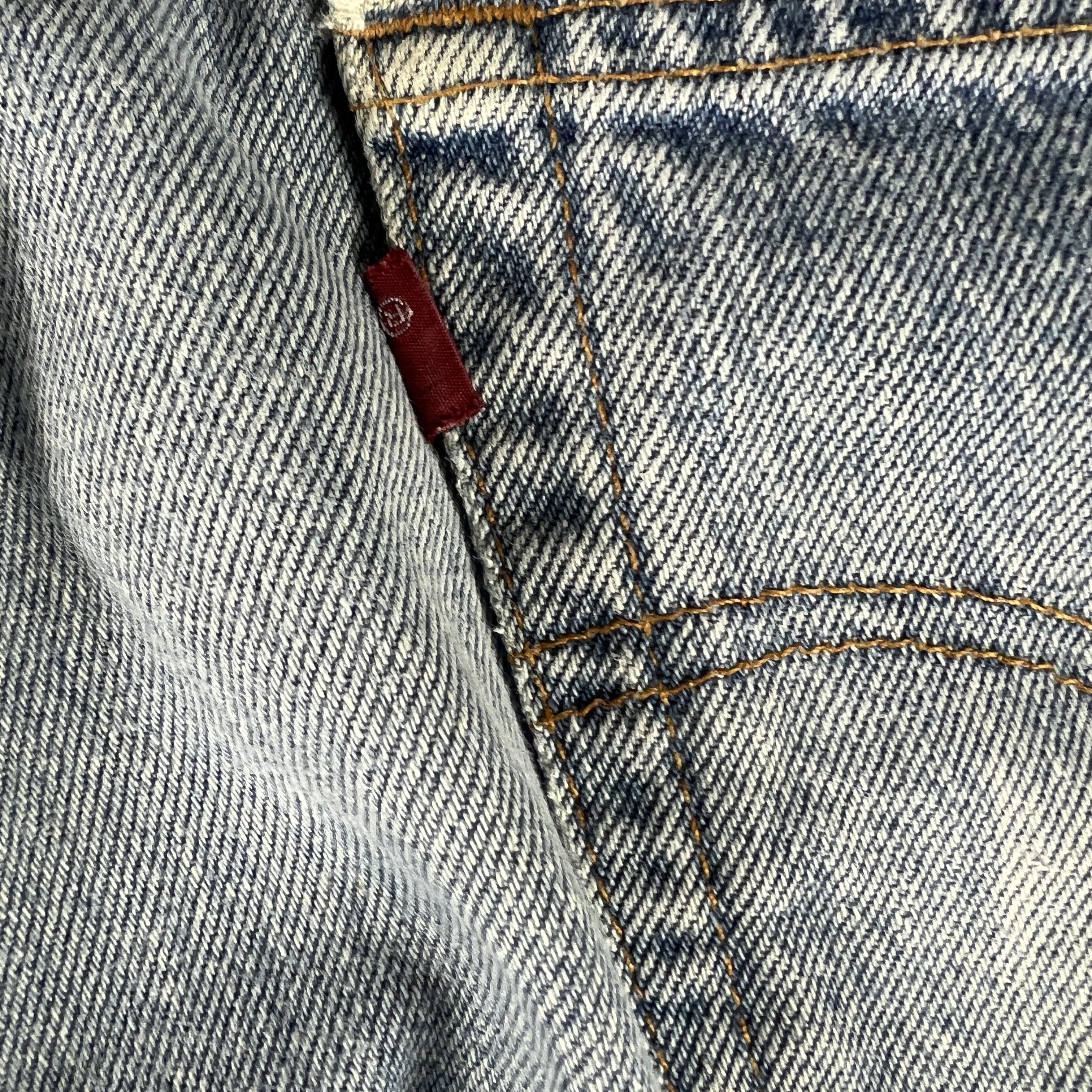 Levi's × Vintage Y2K Levi's Jeans 550 Relaxed Blue Dingy Denim Size US 34 / EU 50 - 13 Thumbnail
