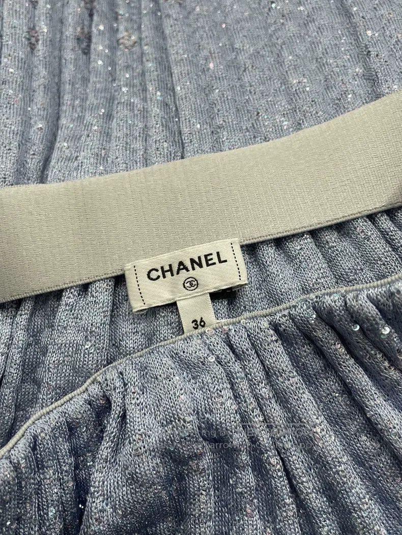 Chanel Chanel 25P blue sequin skirt Size 24" / US 00 / IT 34 - 4 Thumbnail
