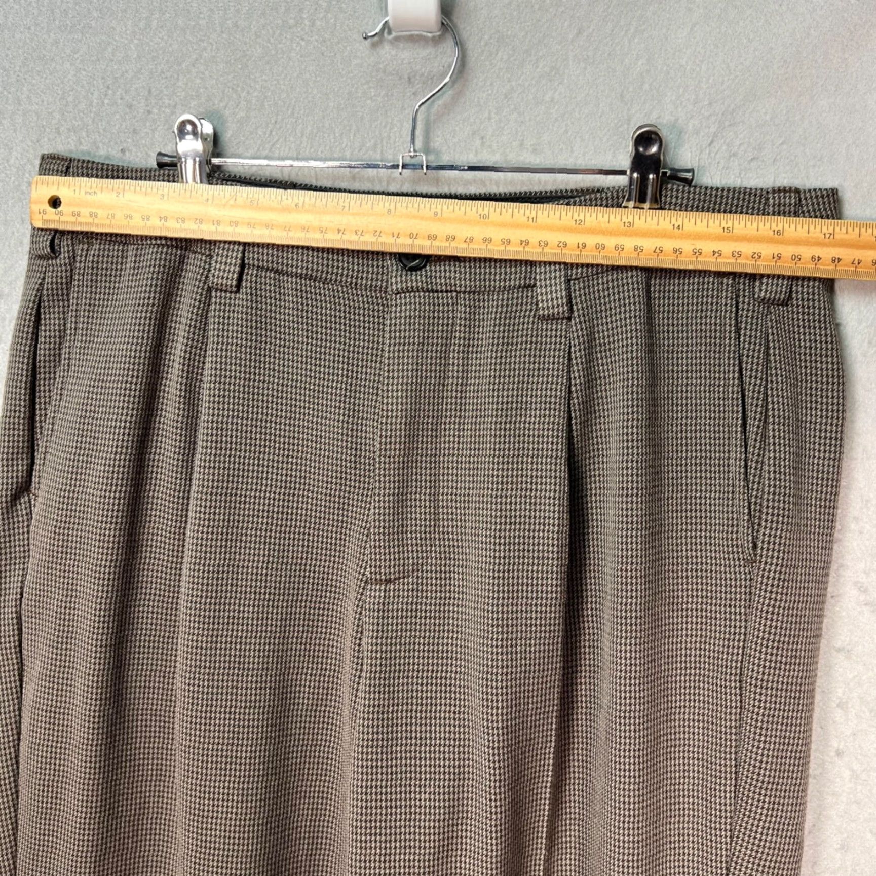 Abercrombie & Fitch Abercrombie & Fitch Mens Dress Pants 34 x 30 Brown Houndstooth Straight Pocket Slash Front Pleated Casual Lightweight 8/10 Vintage No N/A Size US 34 / EU 50 - 5 Thumbnail