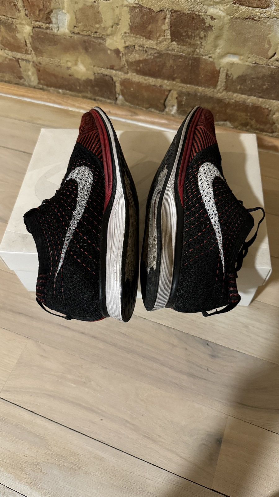 Nike Nike Flyknit Racer - University Red Size US 9.5 / EU 42-43 - 6 Thumbnail