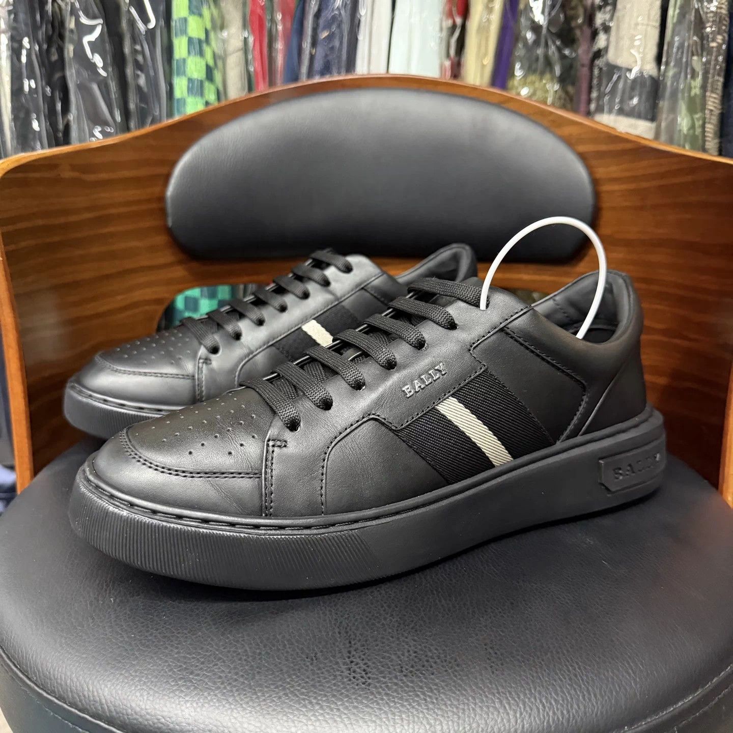 Bally Bally Black Leather Casual Sneakers US9.5/42.5 Worn Once Size US 9.5 / EU 42-43 - 1 Thumbnail