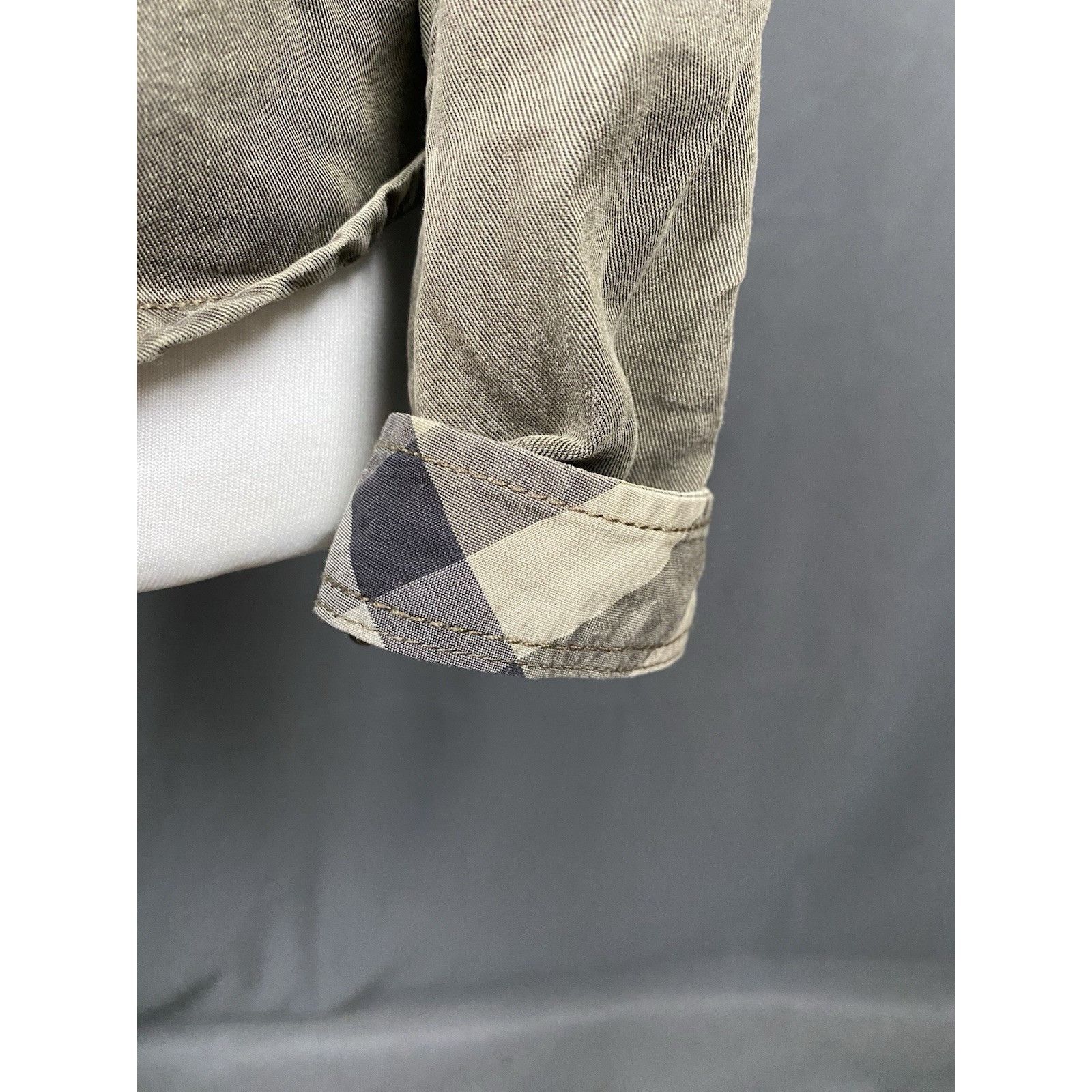 Burberry Burberry Distressed Women's Khaki Green Gray Longsleeve Snap Size L / US 10 / IT 46 - 6 Thumbnail