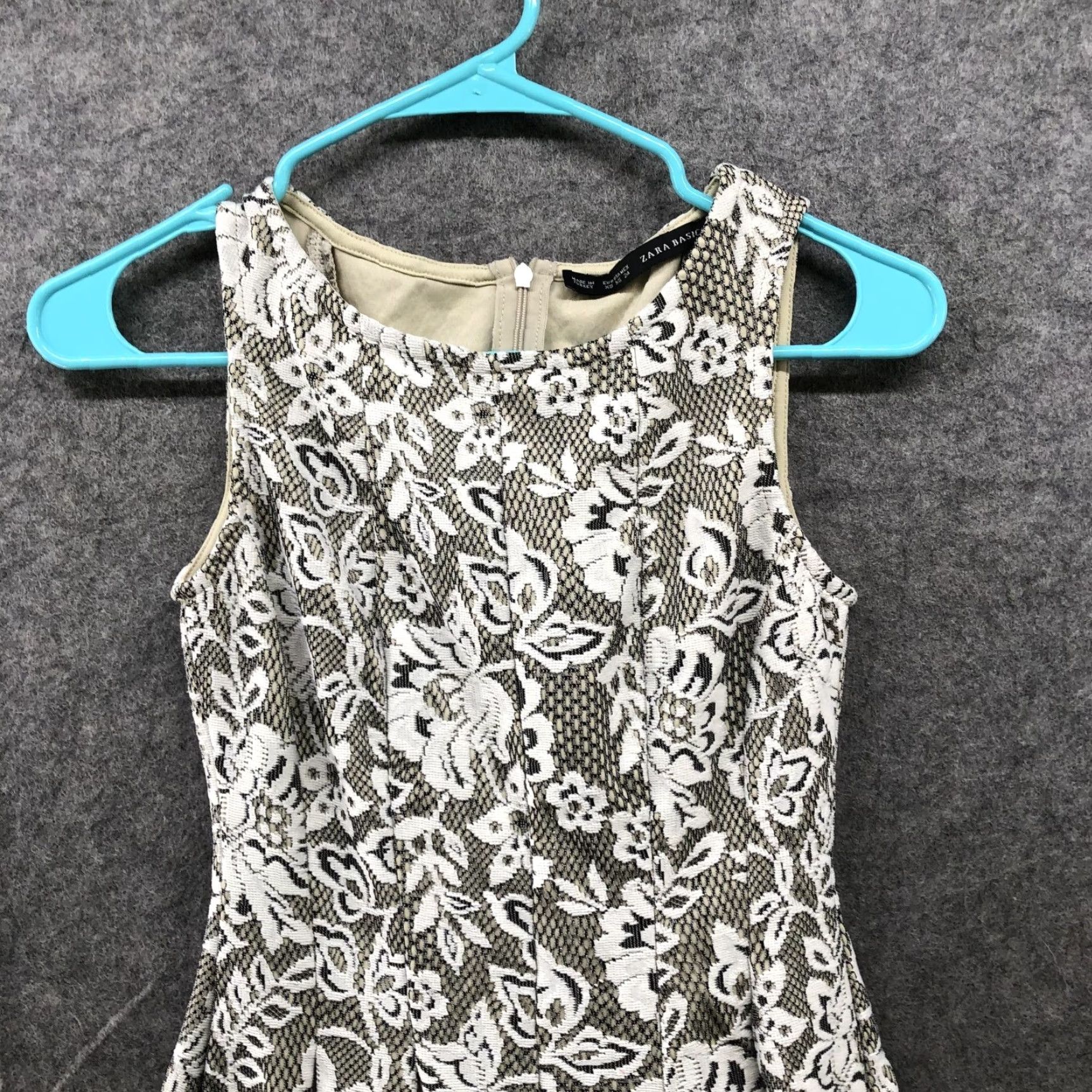 Zara Zara Jacquard Party Dress Womens XS Taupe Beige Pleated Fit Flare Sleeveless Dress Size XS / US 0-2 / IT 36-38 - 3 Thumbnail