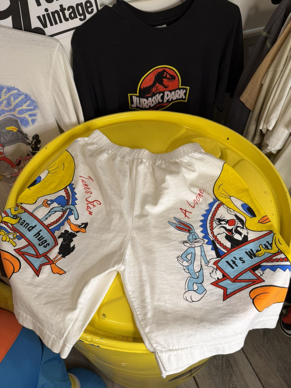 Vintage Vintage 1980s Looney Tunes shorts single stitch Size US 31 - 4 Thumbnail