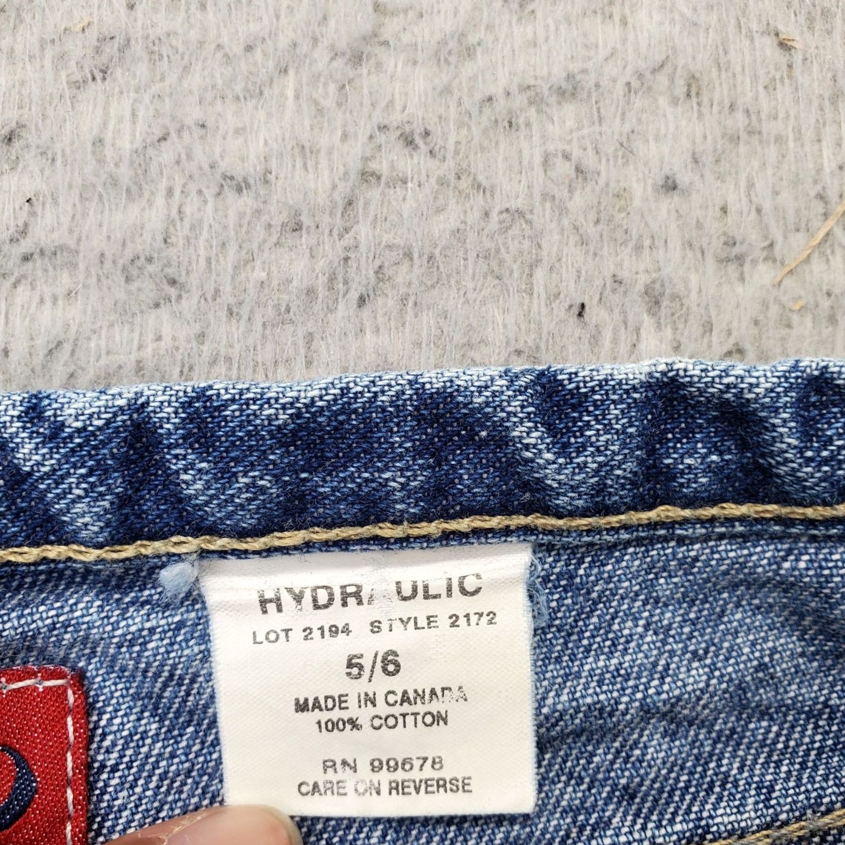 Vintage HYDRAULIC Jeans Chino Shorts Women's 5/6 Blue Denim Medium Wash 5-Pocket Design Size 27" / US 4 / IT 40 - 7 Thumbnail
