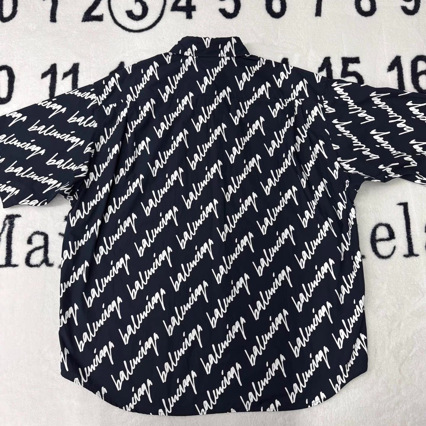 Balenciaga Balenciaga All-Over Logo Print Short Sleeve Shirt Q10 Size US XL / EU 56 / 4 - 2 Thumbnail