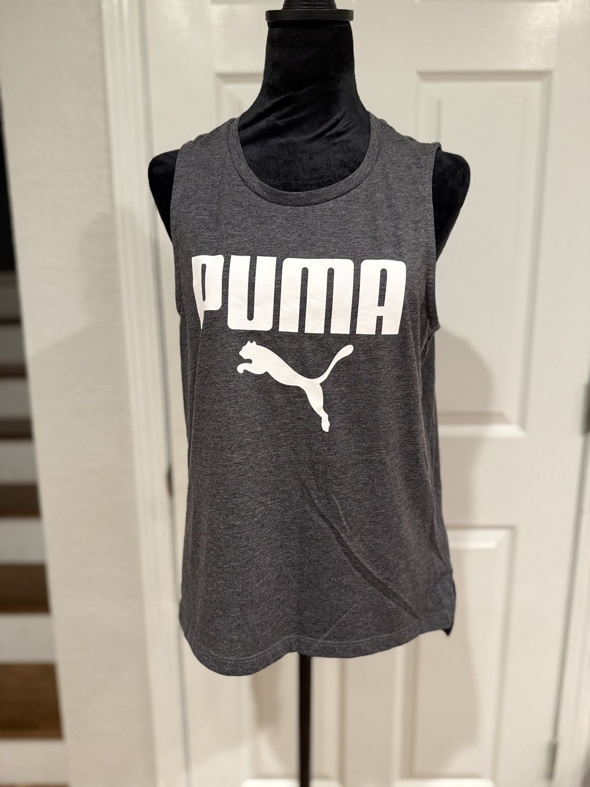 Puma PUMA Gray Sleeveless Logo Tank Top, Size Medium Size M / US 6-8 / IT 42-44 - 1 Thumbnail