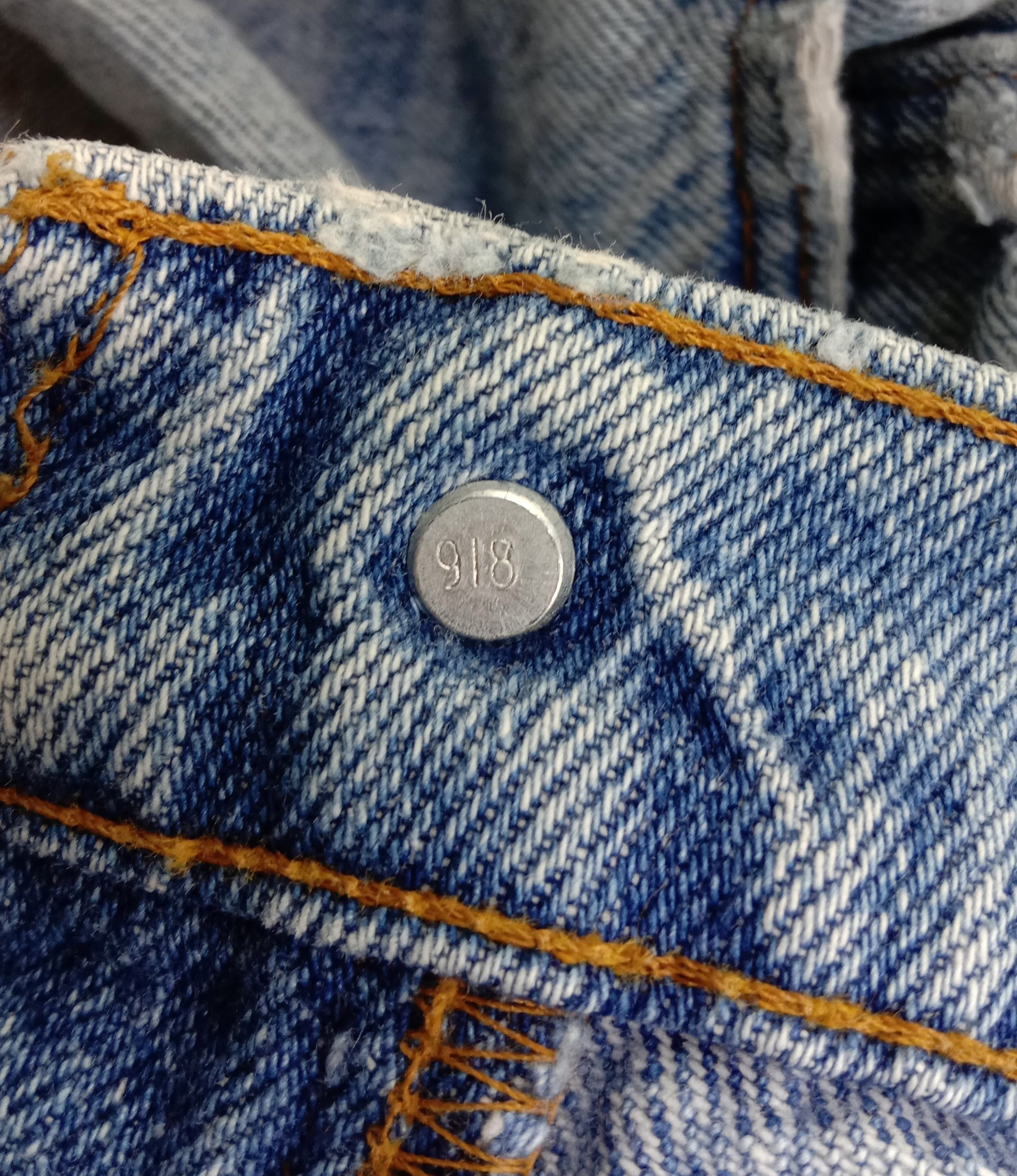 Levi's Vintage 90s Levi's 505 Jeans Faded Blue Distressed Denim Size US 36 / EU 52 - 10 Thumbnail