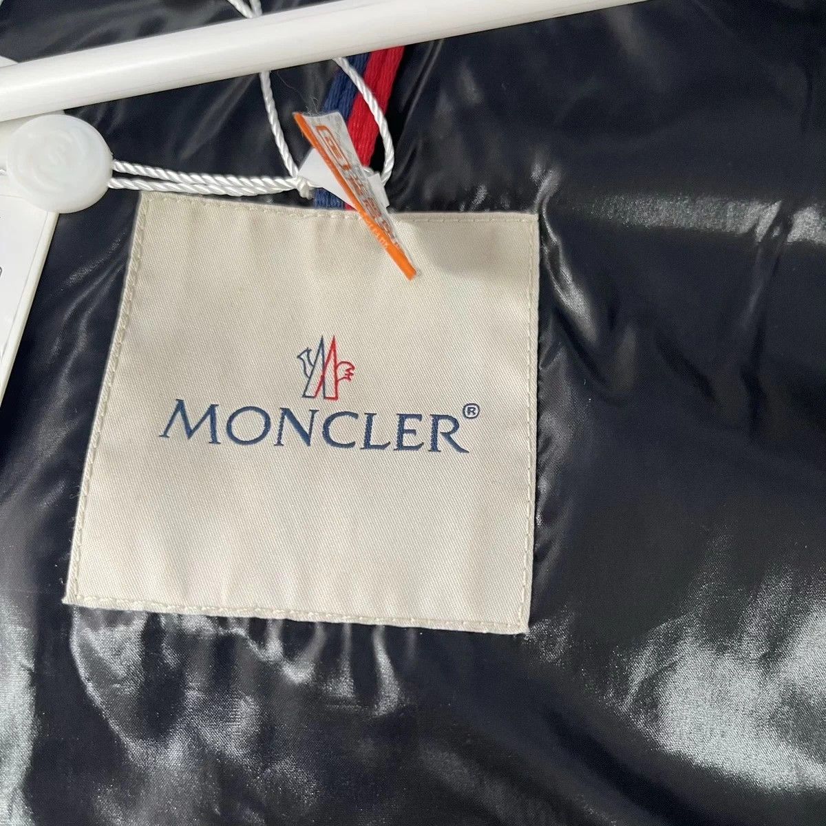 Moncler Moncler Short Down Jacket 0 Black Size XS / US 0-2 / IT 36-38 - 4 Thumbnail