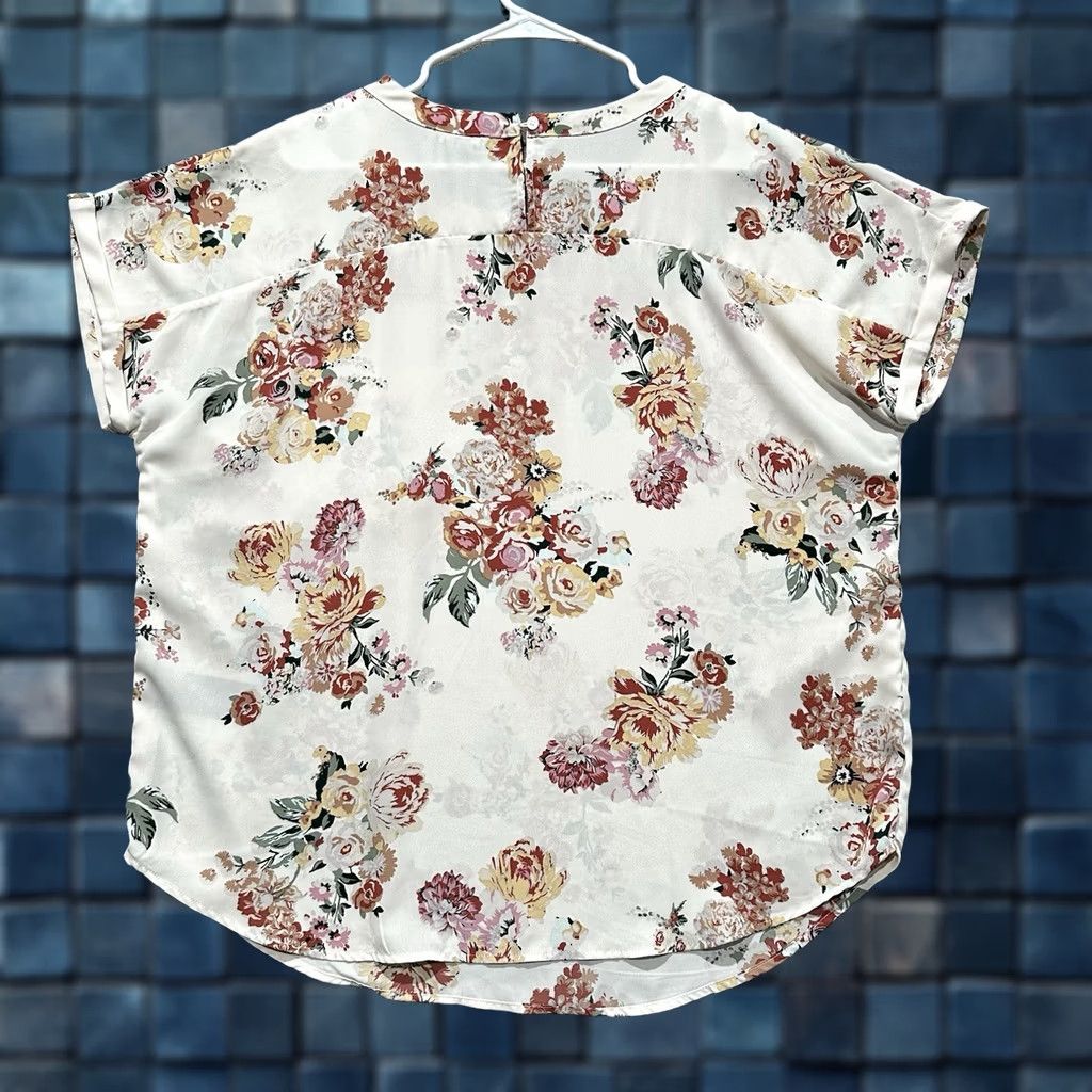 Buffalo David Bitton Buffalo David Bitton Blouse Ladies XL Ivory Blossom Woven Short Sleeve Pocket Size XL / US 12-14 / IT 48-50 - 1 Thumbnail