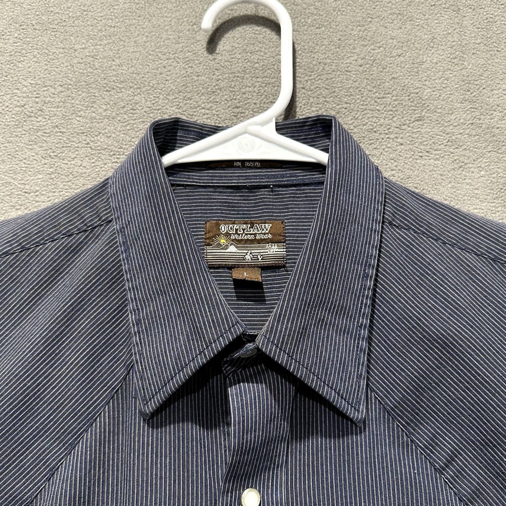 Vintage VINTAGE Outlaw Western Wear Shirt Mens L Blue Striped Pearl Snap Cowboy EUC Size US L / EU 52-54 / 3 - 3 Thumbnail