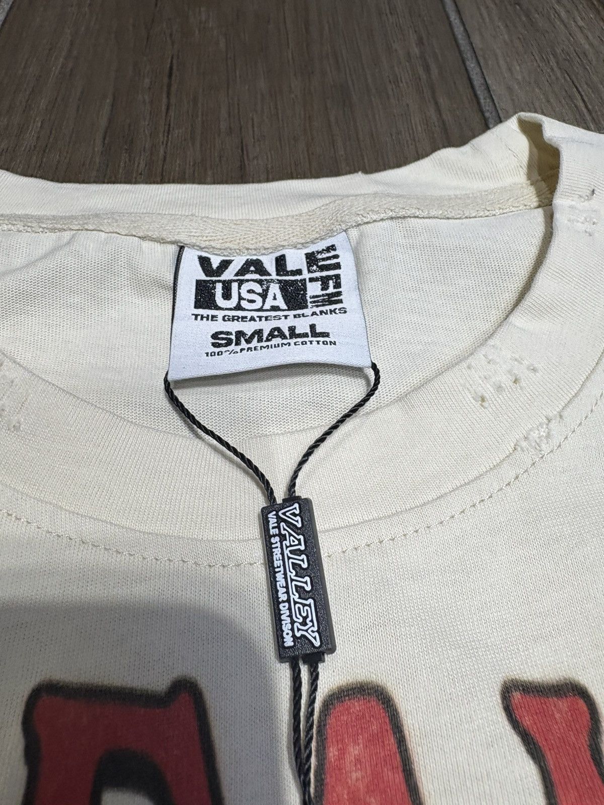 Vale Vale Forever Fantasy Tee Cream Size US L / EU 52-54 / 3 - 4 Thumbnail