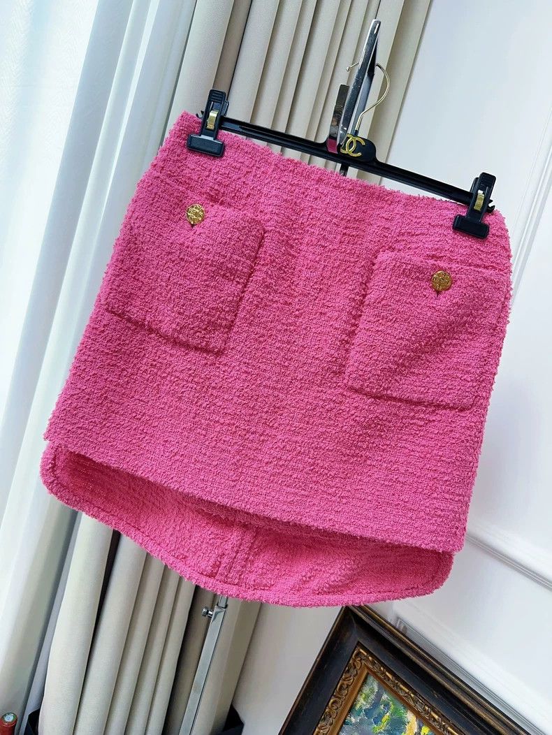 Other Chanel 22s peach pink tweed asymmetrical hem skirt Size 26" / US 2 / IT 38 - 1 Thumbnail