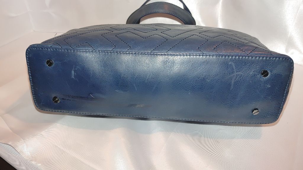 Tory Burch Tory Burch T Monogram Quilted Leather Bag in Blue Slate Size ONE SIZE - 11 Thumbnail