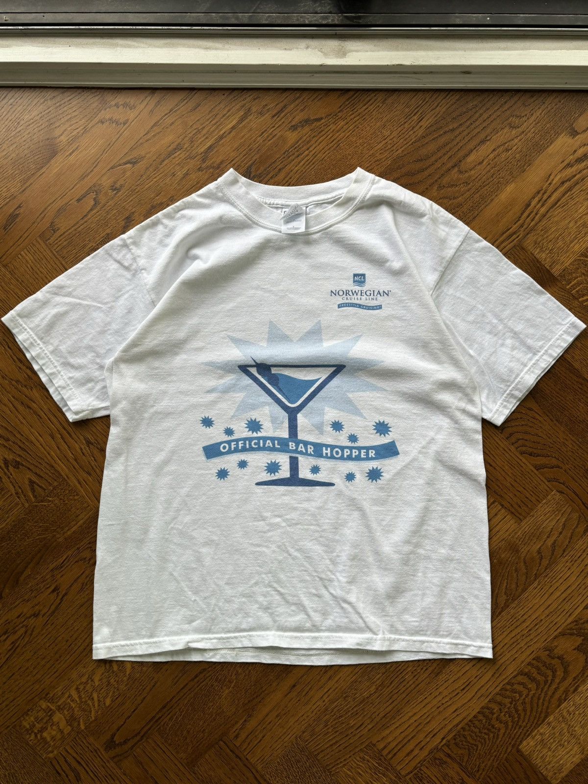Other × Vintage Y2K Vintage Drinking Rabbit Tee Norwegian Cruise Bunny Beer Size US L / EU 52-54 / 3 - 2 Thumbnail