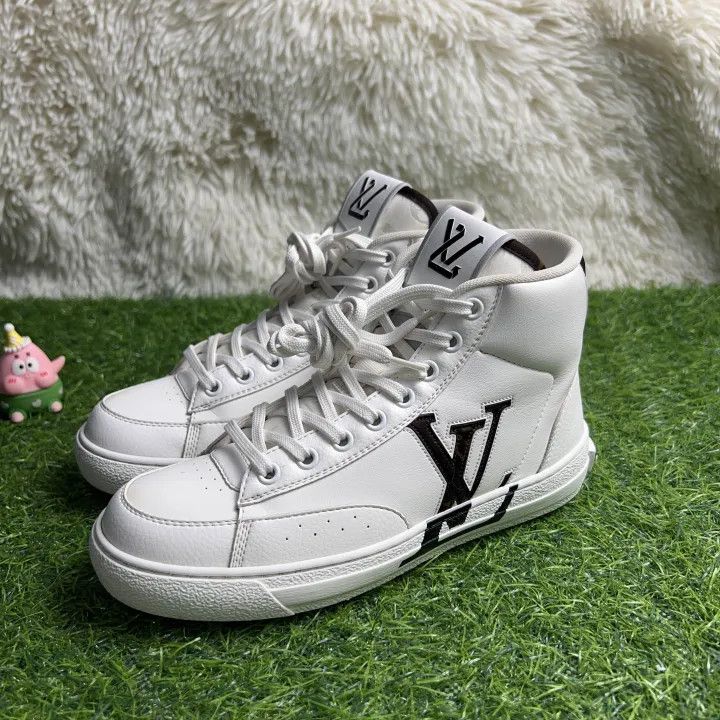 Louis Vuitton Louis Vuitton Charlie White High-Top Sneakers 0079 Size US 5 / IT 35 - 1 Thumbnail