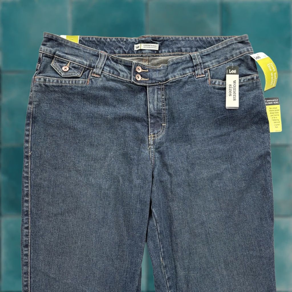 Lee Lee Bootcut Jeans Womens 20W Blue Medium Wash High Rise Stretch NWT Size 42" / US 20 - 1 Thumbnail