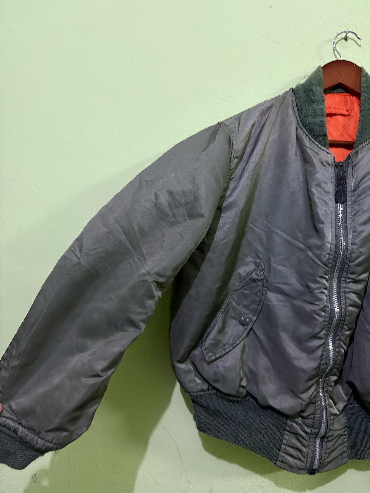 Alpha Industries × Vintage Vintage 90’s Alpha Industries Ma-1 Bomber Jacket Flight Size US M / EU 48-50 / 2 - 2 Thumbnail