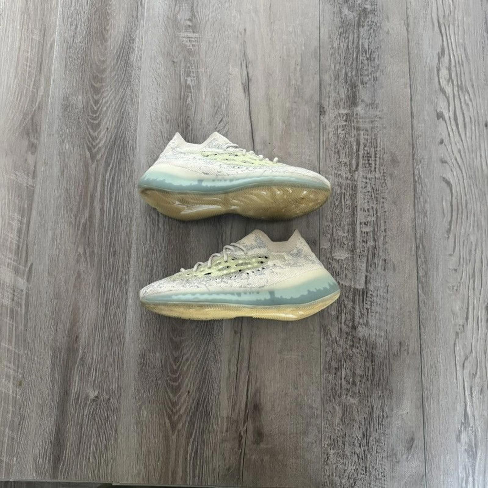 Yeezy adidas • YEEZY Boost 380 "Alien Blue" (9M) Size US 9 / EU 42 - 1 Thumbnail