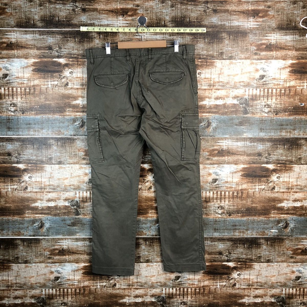 Japanese Brand Uniqlo Green japan utility Cargo Multipocket Pants #A2425 Size US 35 - 15 Thumbnail
