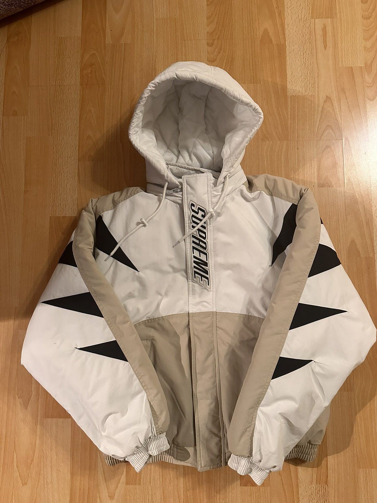 image of Supreme Wildcat Sideline Puffer Jacket Grey in Cream, Men's (Size Small)