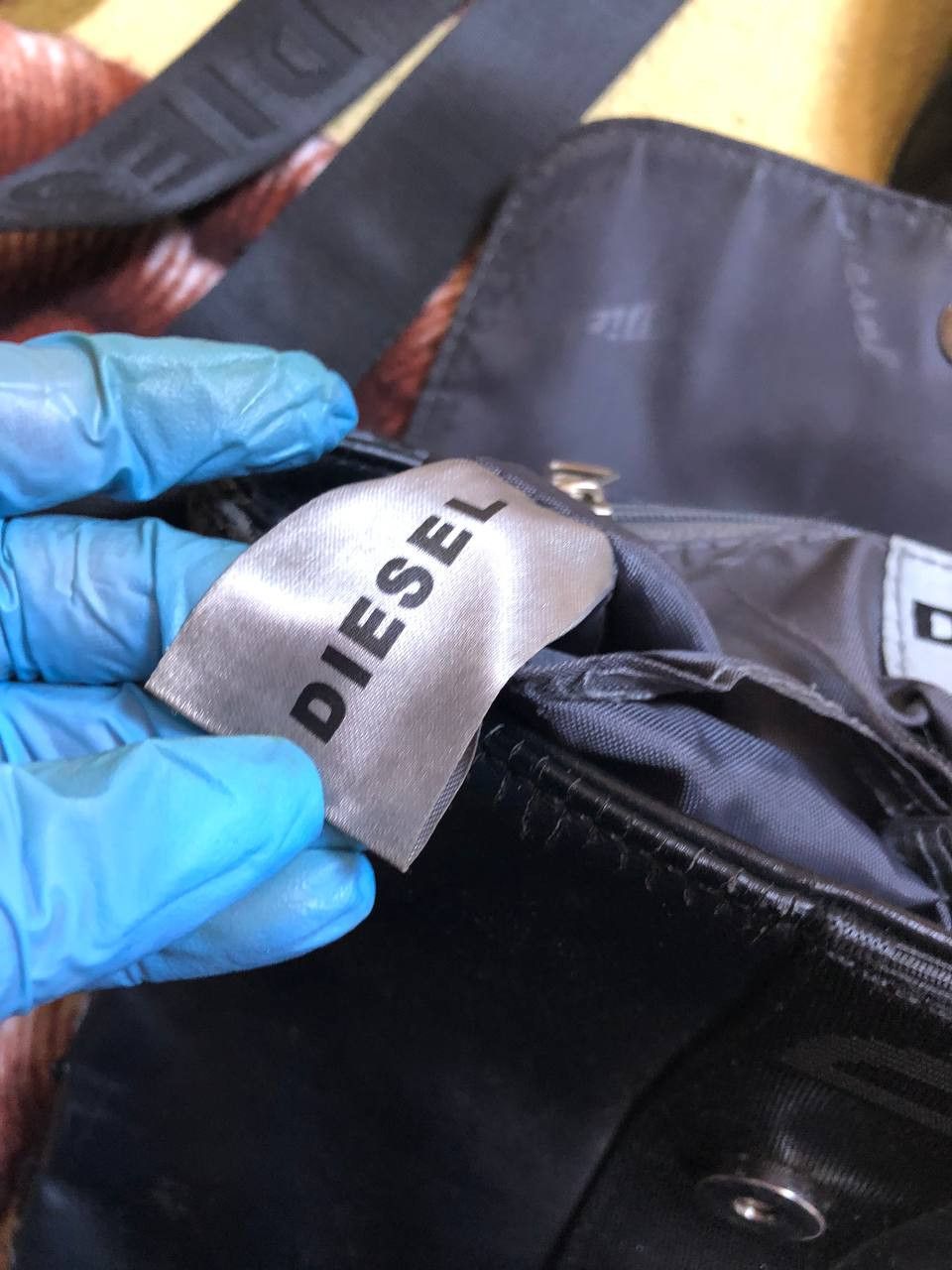 Diesel Diesel Style Pilot Vintage 00s Sling Bag Messanger Size ONE SIZE - 4 Thumbnail