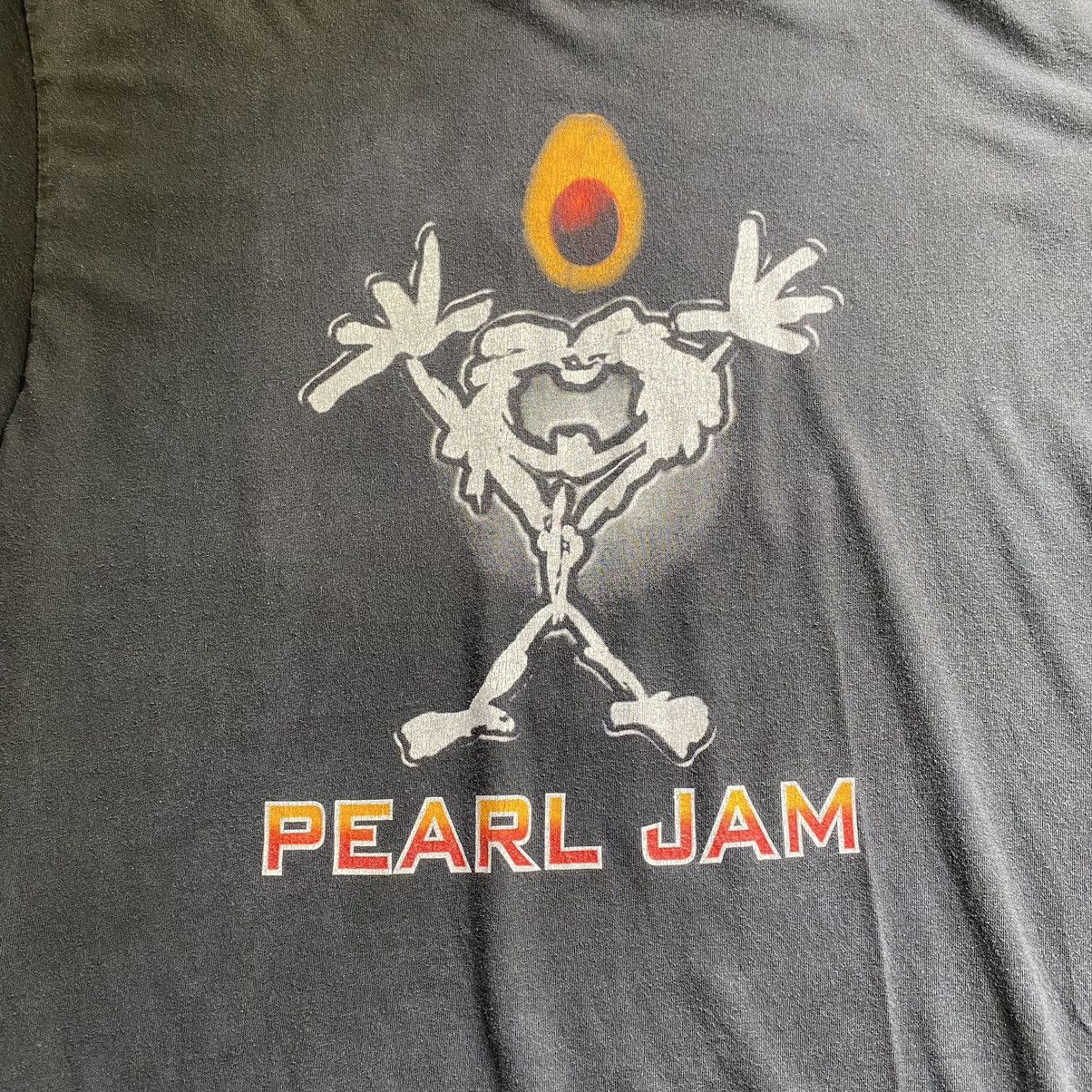 Band Tees × Vintage RARE! Vintage 2006 Pearl Jam Tour Eddie Band Tees Size US XL / EU 56 / 4 - 6 Thumbnail