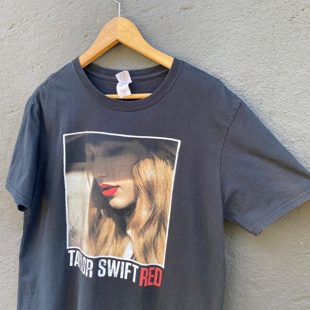 Band Tees Thrashed Faded Taylor Switf Band Tee Size US L / EU 52-54 / 3 - 3 Thumbnail