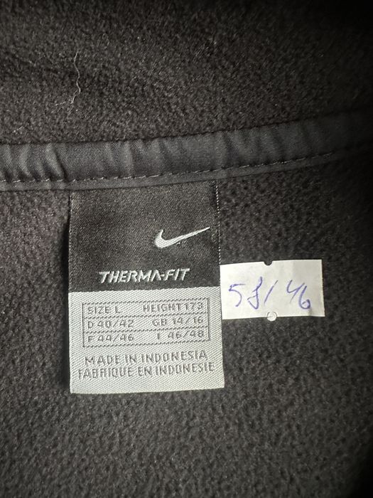 oversized nike pullover vintage