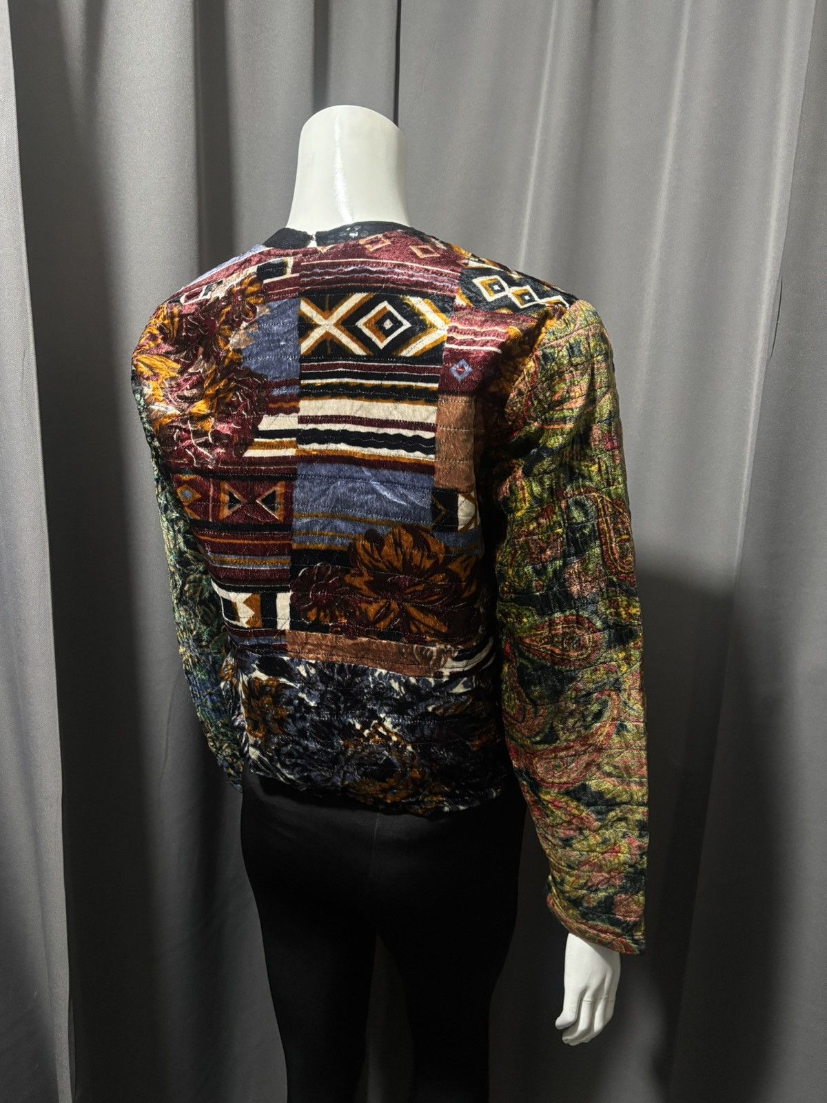 Vintage 1980s El-saad Copenhagen Indian Tapestry Velvet Jacket Size M / US 6-8 / IT 42-44 - 3 Thumbnail