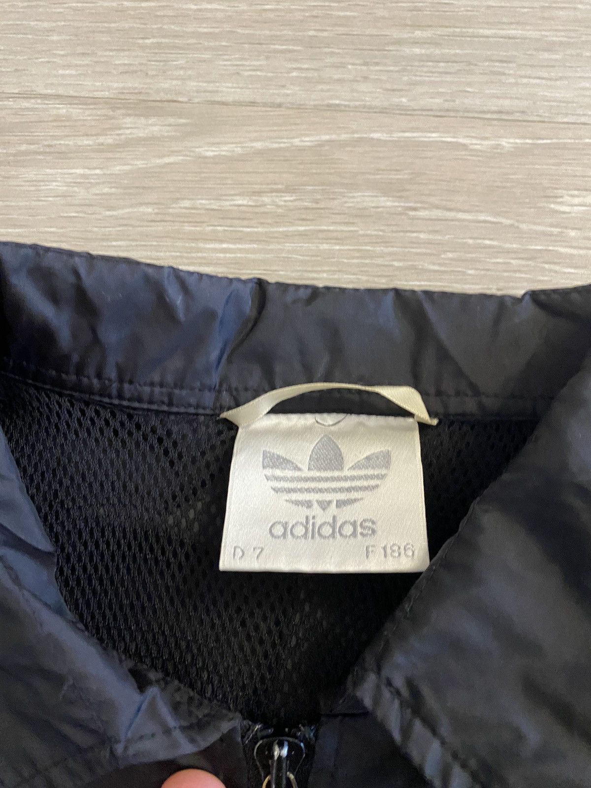 Adidas Adidas Vintage Fc Bayern Windbreaker Size US XL / EU 56 / 4 - 3 Thumbnail