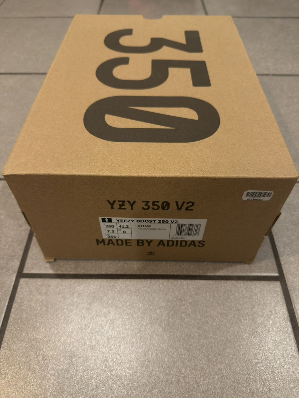 Yeezy Yeezy 350 V2 Oreo Size US 8 / EU 41 - 8 Thumbnail