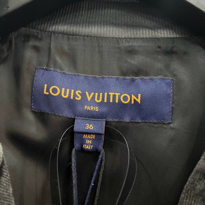 Louis Vuitton Louis Vuitton size 36 leather collar and presbyopic pattern Size US M / EU 48-50 / 2 - 4 Thumbnail