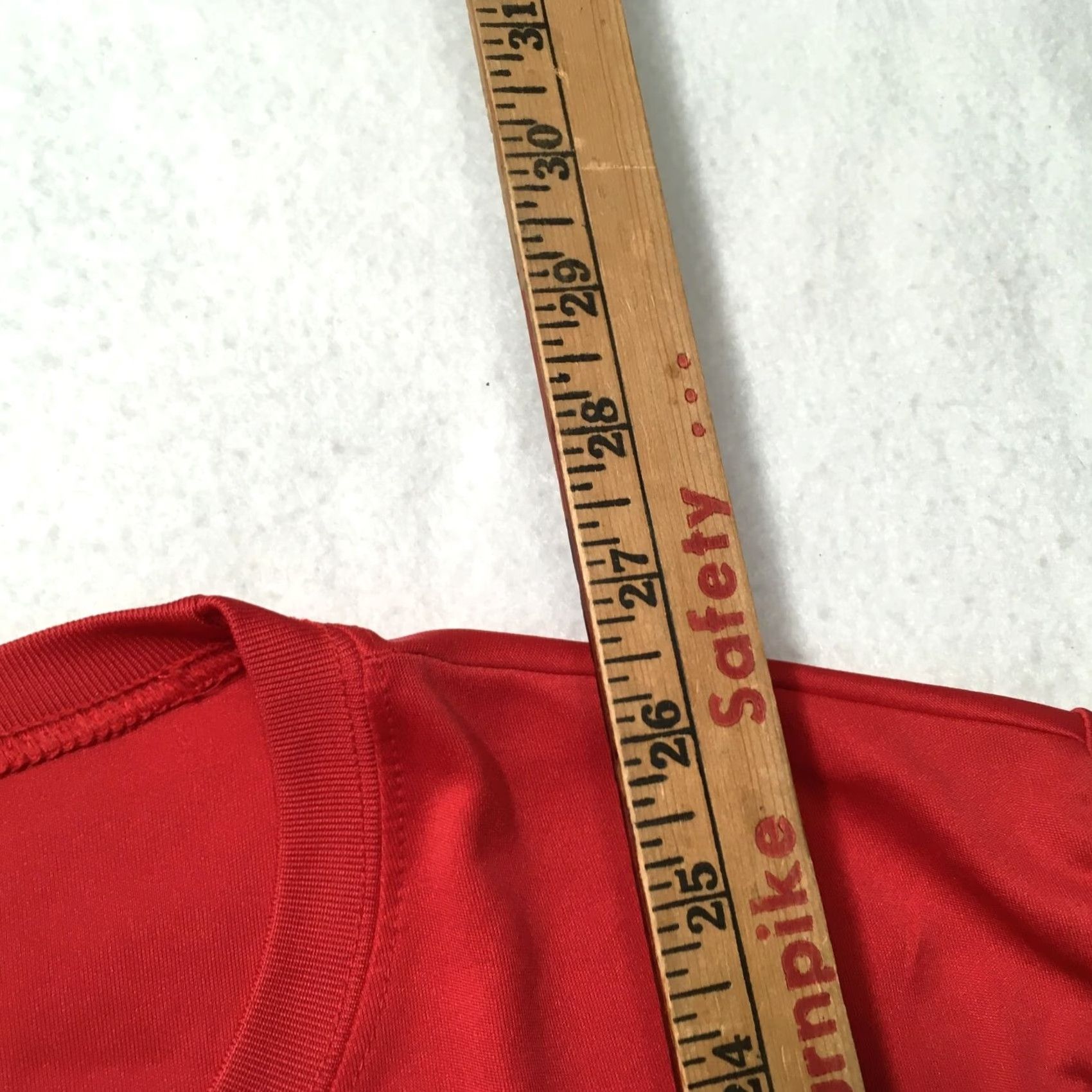 Hanes Hanes Tee Dri-Fit Activewear T-Shirt Medium Red Teens M Crew Neck Shirt Boys Girls Size US M / EU 48-50 / 2 - 6 Thumbnail