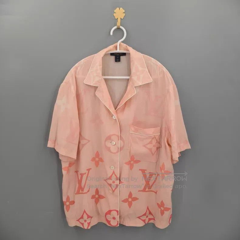 Louis Vuitton Louis Vuitton Full-print presbyopic silk short-sleeved shi Size XS / US 0-2 / IT 36-38 - 1 Thumbnail