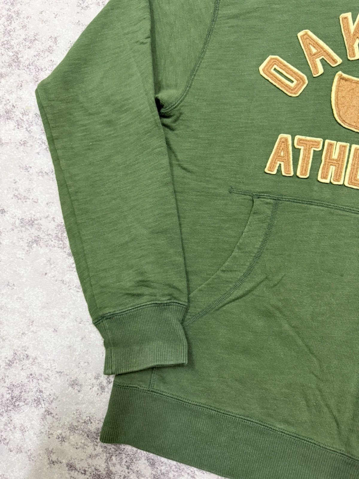 MLB Vintage Y2k MLB X Uniqlo Oakland Atheltic Pullover Sweater Size US S / EU 44-46 / 1 - 4 Thumbnail
