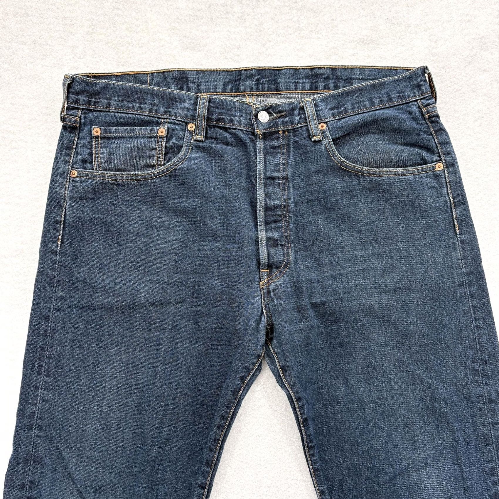 Levi's VINTAGE Levi's 501 Jeans Mens 38x30 Straight Button Fly Blue Denim Grunge Y2K Size US 38 / EU 54 - 2 Thumbnail