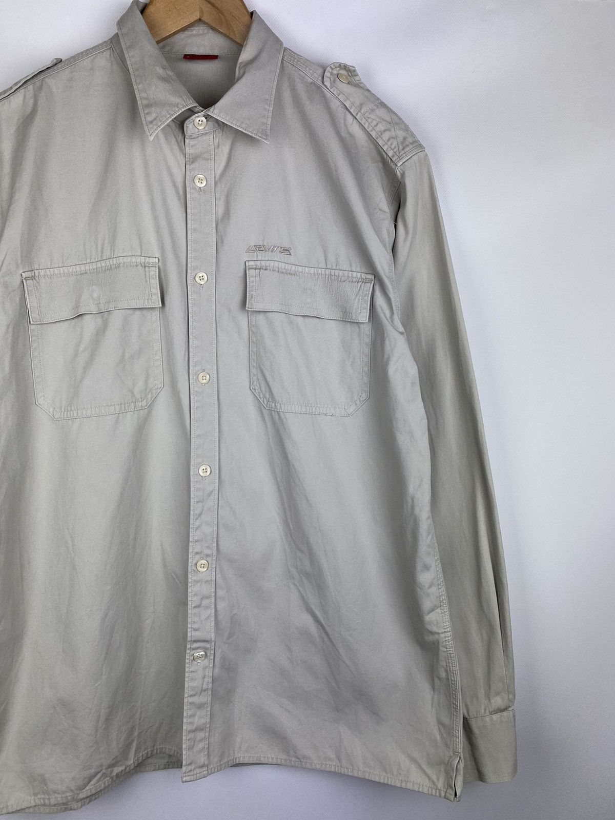Levi's × Vintage Levis Red Tab vintage men’s military shirt overshirt Size US XL / EU 56 / 4 - 3 Thumbnail