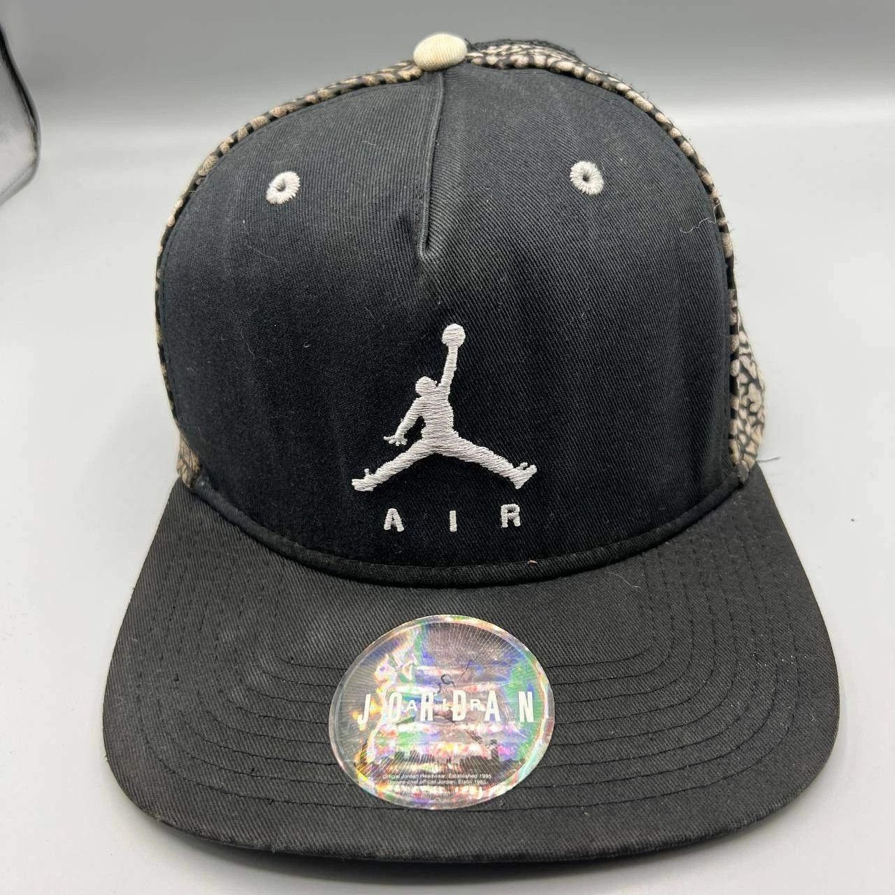 Jordan Brand Air Jordan Trucker Hat Men Cement Elephant Snap Back Size ONE SIZE - 1 Thumbnail
