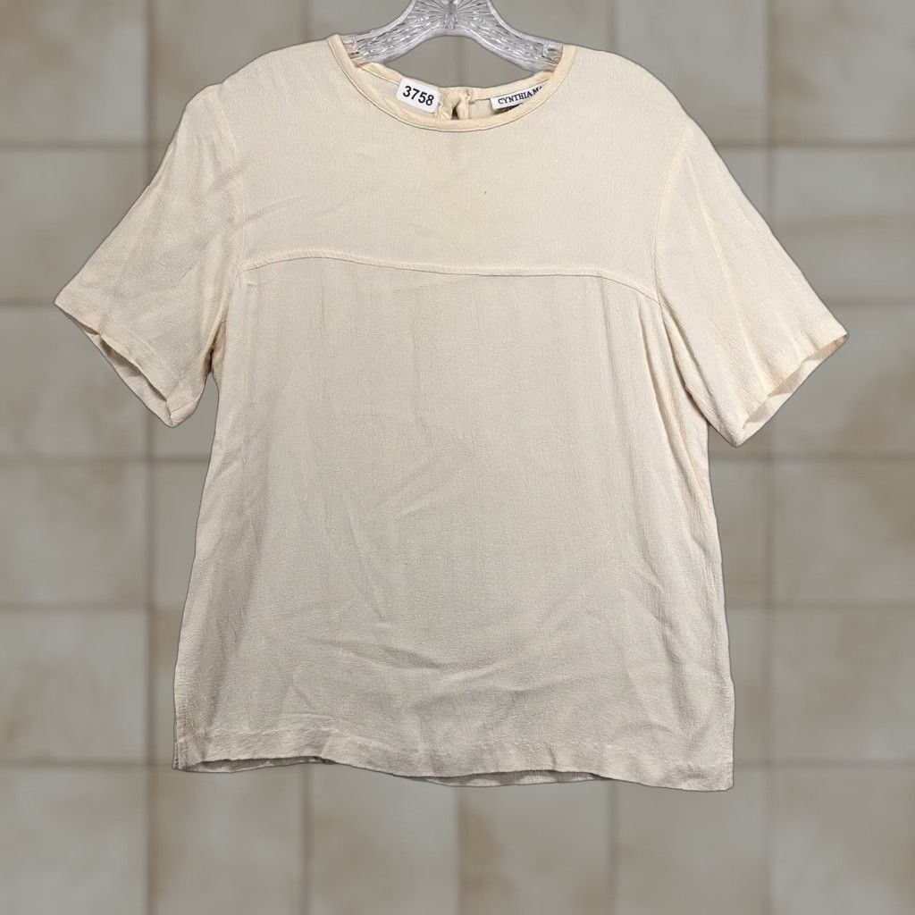 Vintage VINTAGE Cynthia Max Women's Blouse Shirt Casual Short Sleeve All Seasons Size L Beige 70s 80s Size L / US 10 / IT 46 - 1 Thumbnail