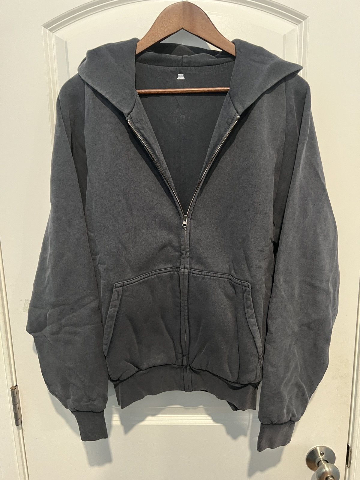 Balenciaga × Gap × Yeezy Yeezy Gap Zip Up Hoodie Poetic Black Medium Size US M / EU 48-50 / 2 - 2 Thumbnail