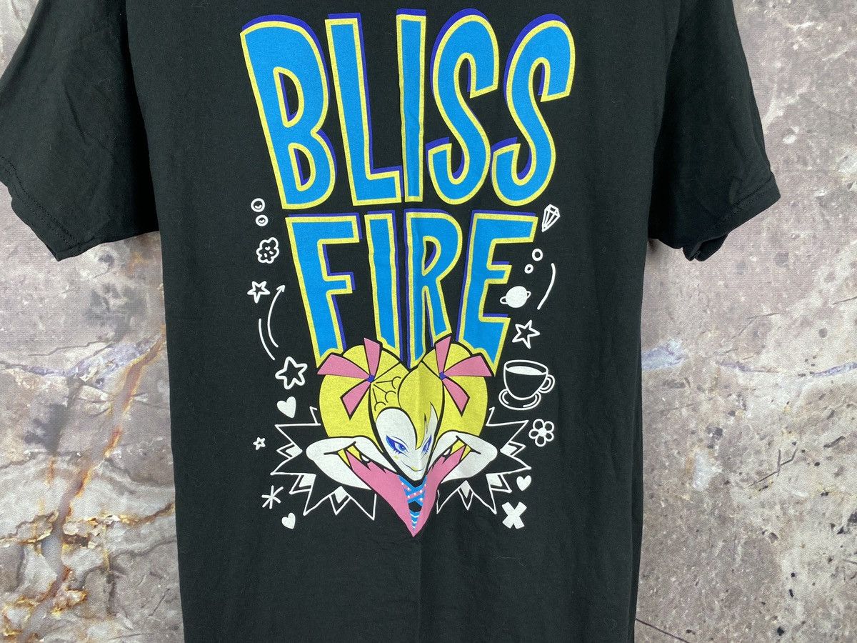 WWE × WWF Men’s Bliss Fire T-Shirt WWE WWF Wrestling Size Large Size US L / EU 52-54 / 3 - 4 Thumbnail