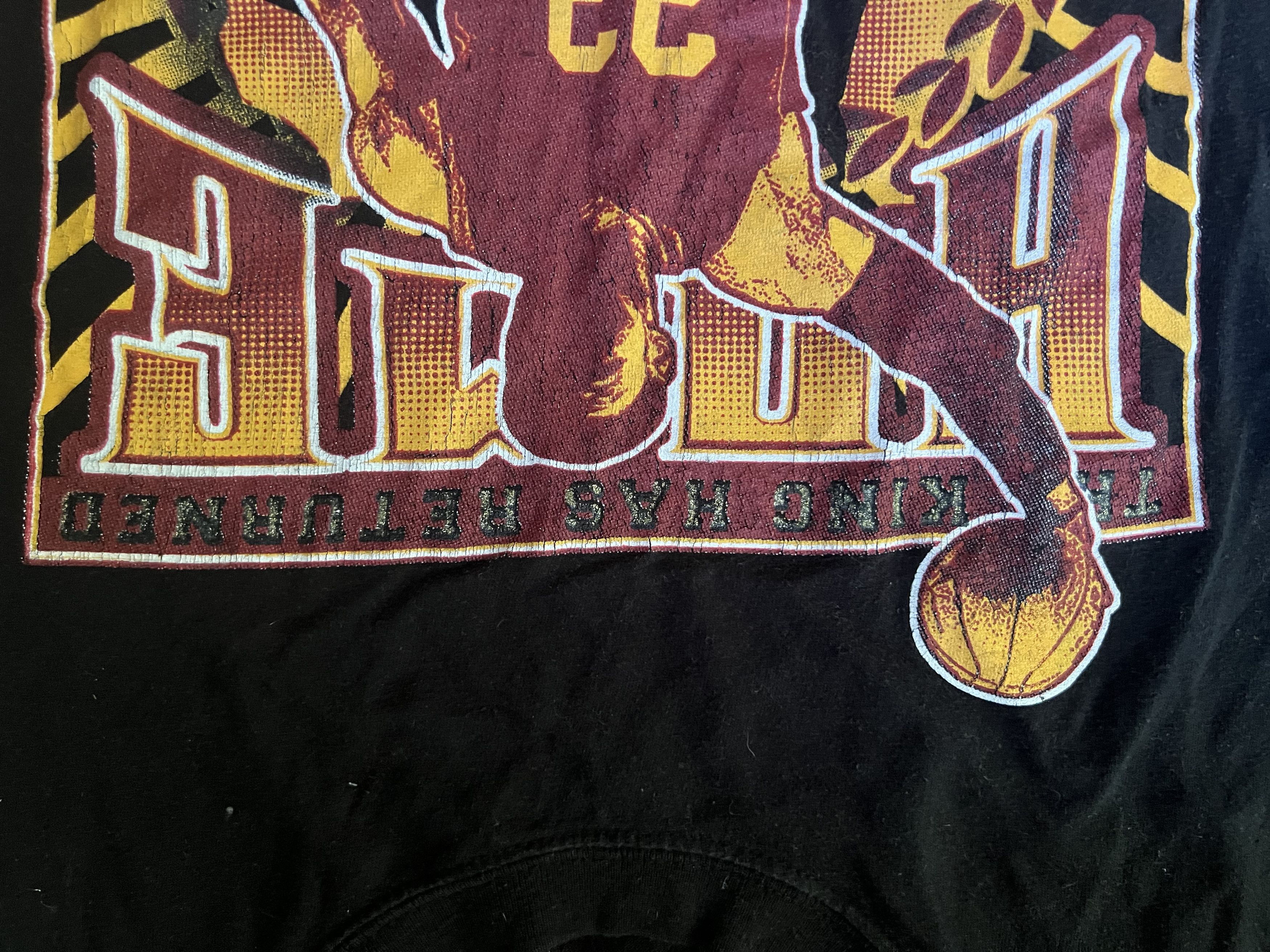 Threadless Lebron James THE KING HAS RETURNED Cavs Long Sleeve Size US M / EU 48-50 / 2 - 4 Thumbnail