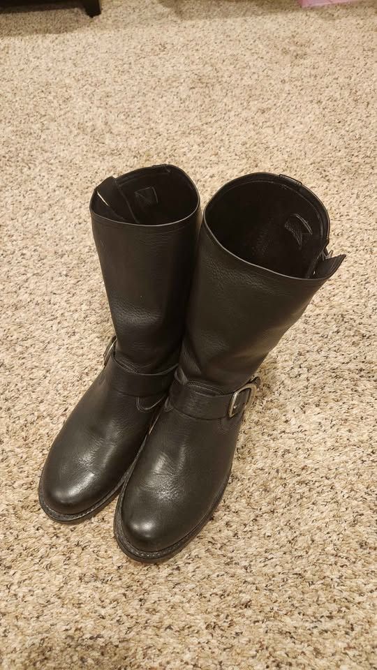 Frye Veronica Short leather boots