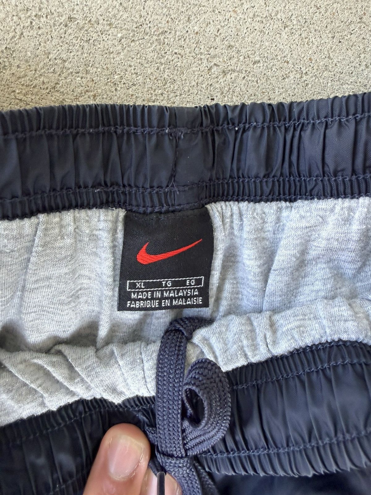 Nike Vintage Y2K Nike Baggy Track Pants Size US 36 / EU 52 - 5 Thumbnail