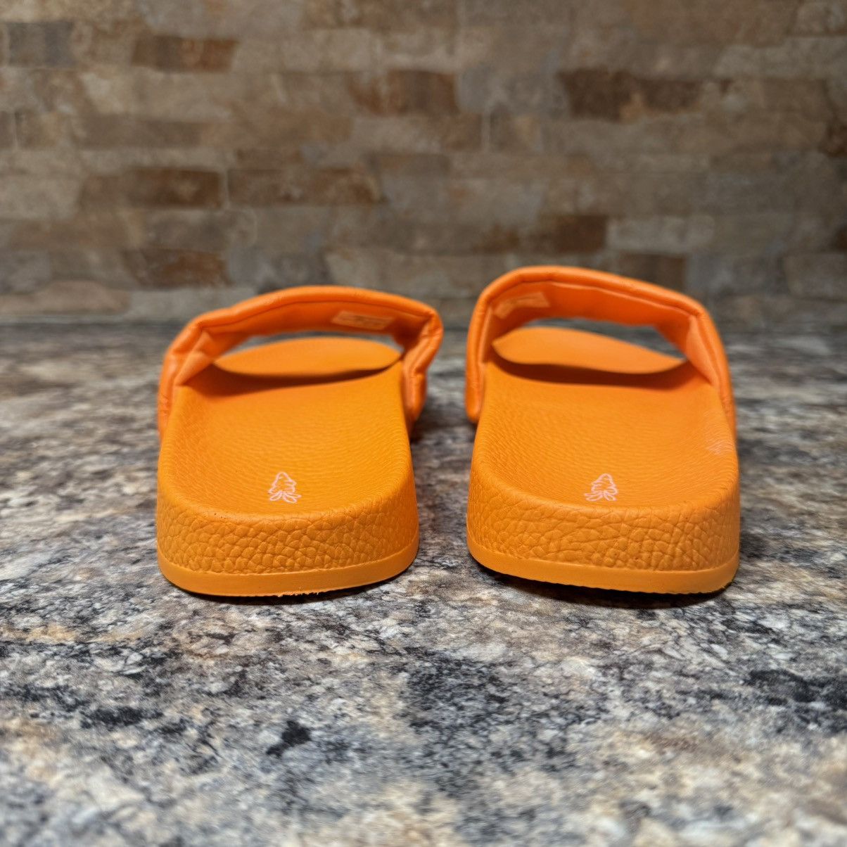 Carrots by Anwar Carrots Carrots Slide By Anwar Carrots Embossed Logo Sandals Size 10 Size US 10 / EU 43 - 4 Thumbnail