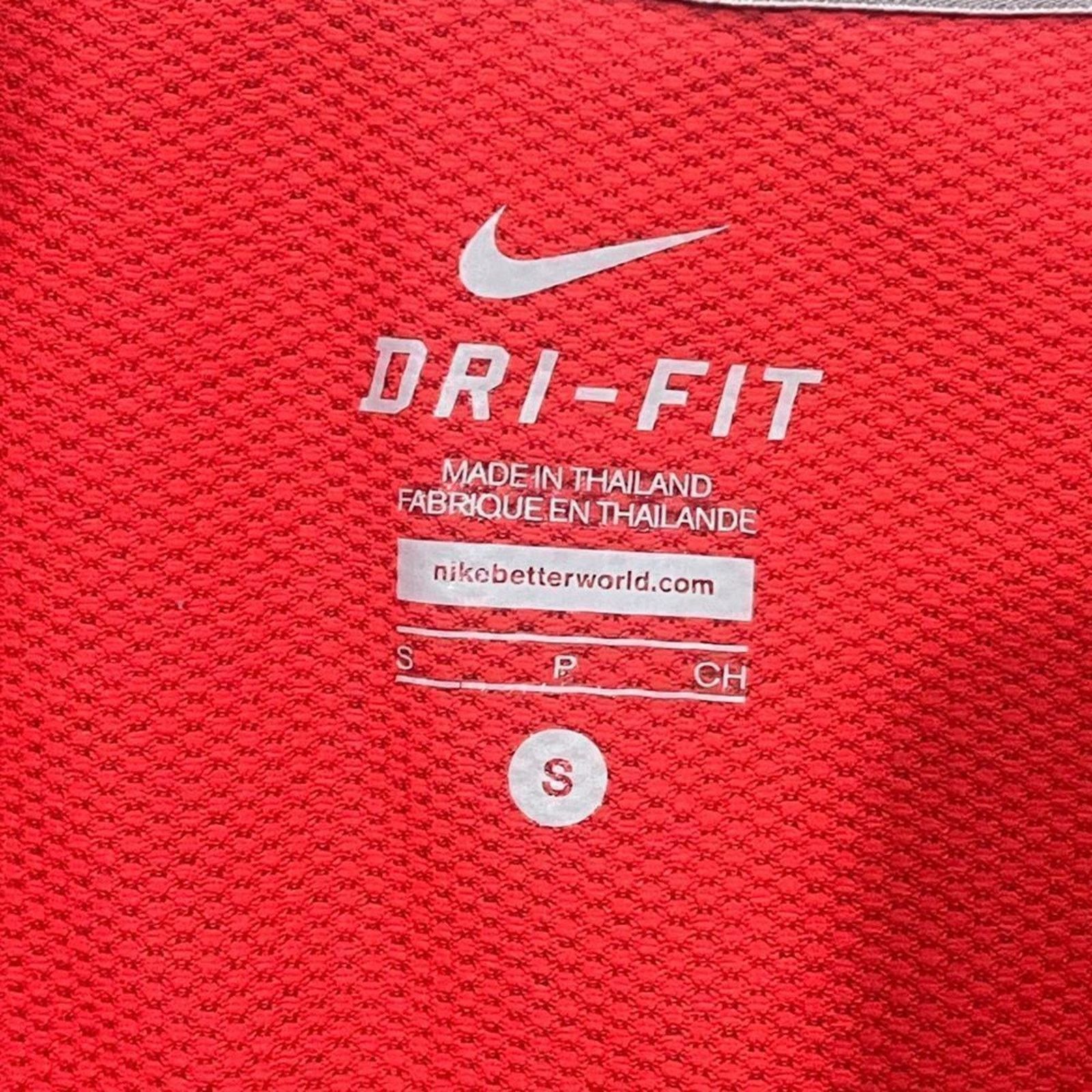 Nike Nike Dri-FIT Scoop Neck Long Sleeve Athletic Shirt Size S Size S / US 4 / IT 40 - 3 Thumbnail