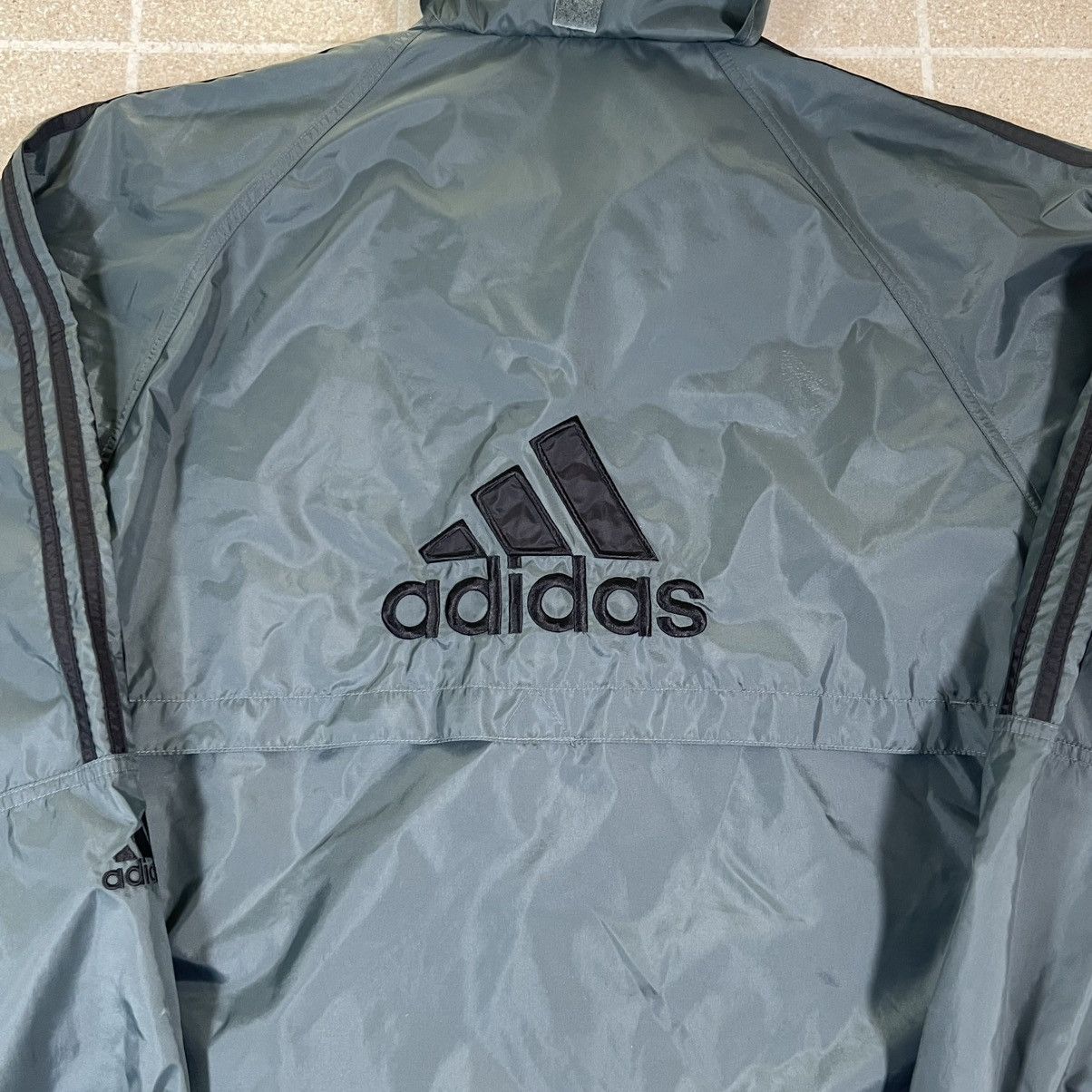 Adidas Vintage Adidas Jacket Mens Medium Grey Windbreaker Track Size US M / EU 48-50 / 2 - 3 Thumbnail