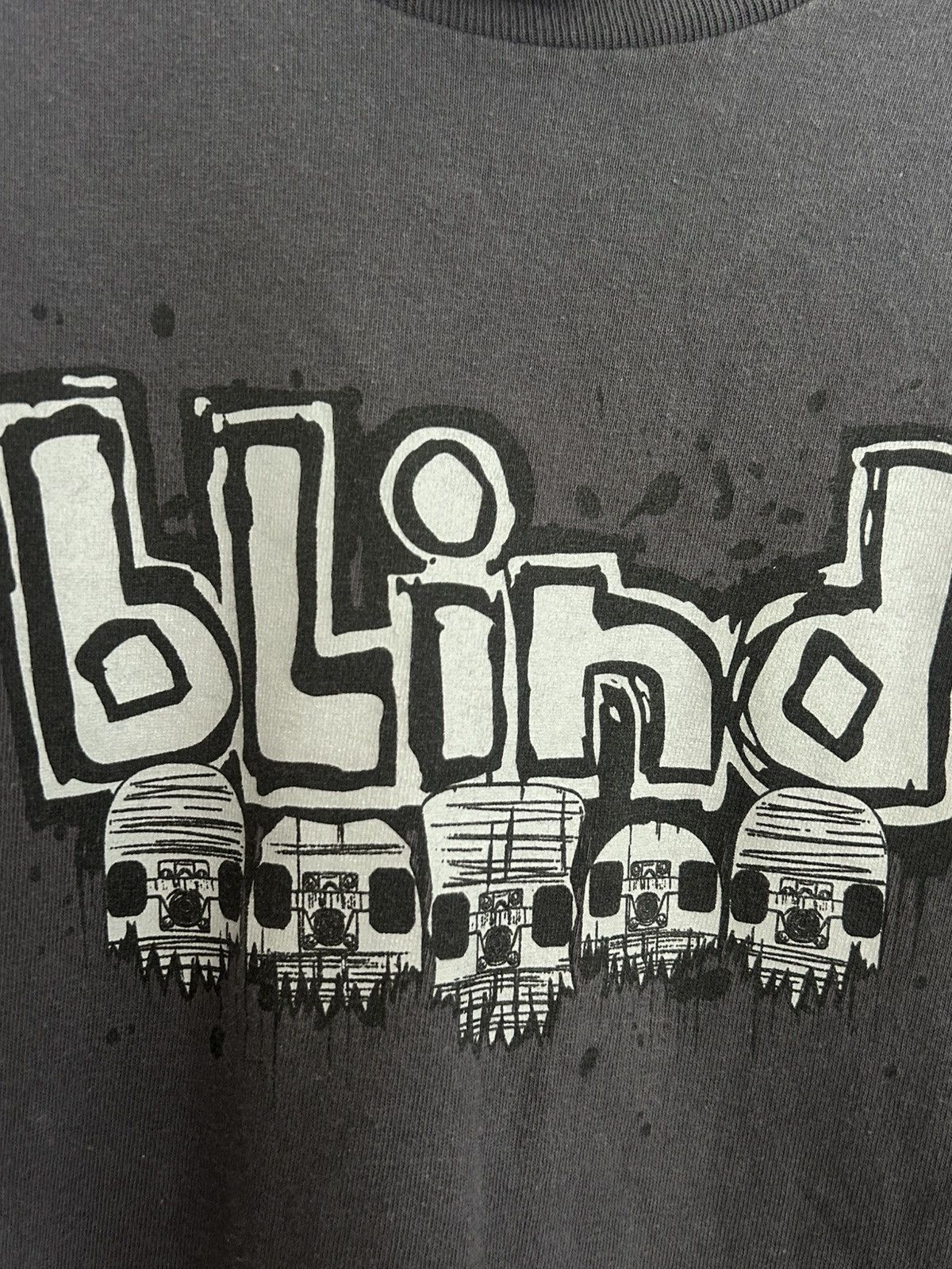 Blind Skateboards Vintage Blind Skateboards Skateboard Skulls Graphic T-shirt Size US L / EU 52-54 / 3 - 5 Thumbnail