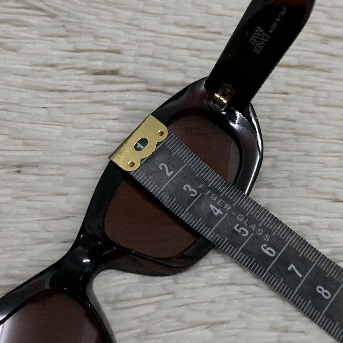 Versace Vintage GIANNI VERSACE Gold Medusa Logo Sunglasses Size ONE SIZE - 18 Thumbnail